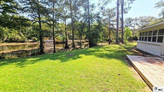 Building Photo - 923 Fortune Dr