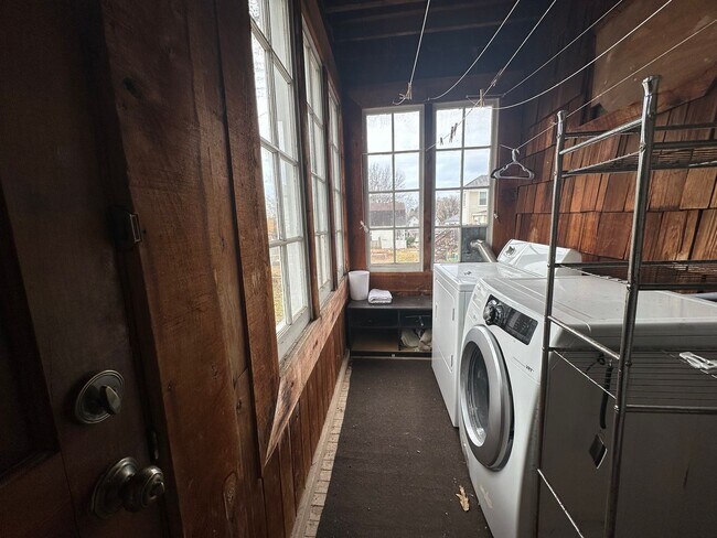 Building Photo - 314 Langhorne Ln