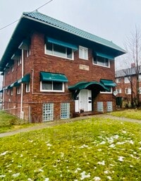 Building Photo - 884 Copley Rd