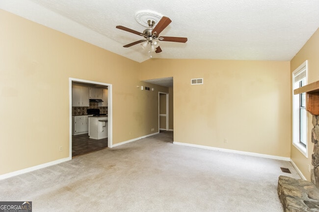 Building Photo - 507 Hollow Ct