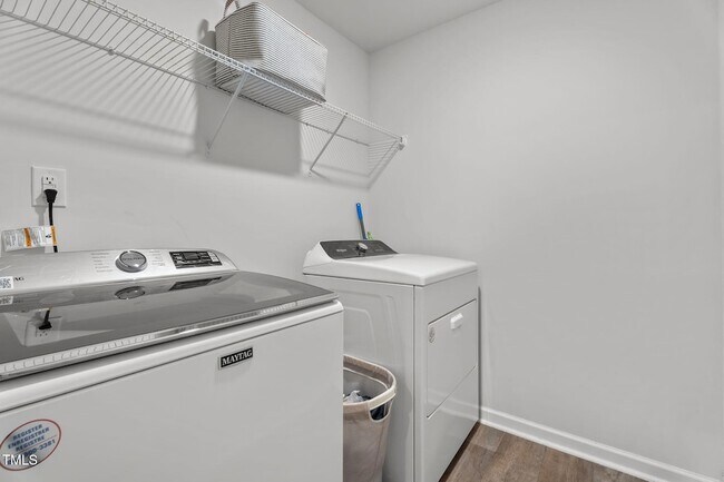 Building Photo - 132 Rockfall Wy