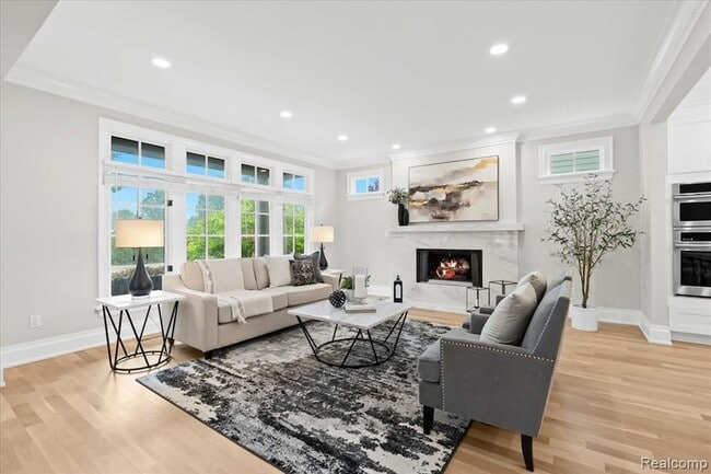 Building Photo - 1897 Norfolk St