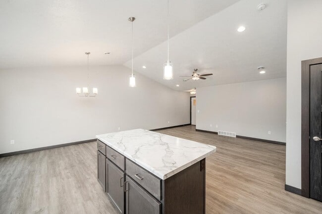 Building Photo - 4502 W 34th St N