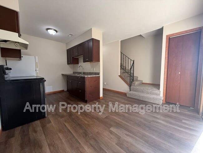 Building Photo - 1338 S Jackson St