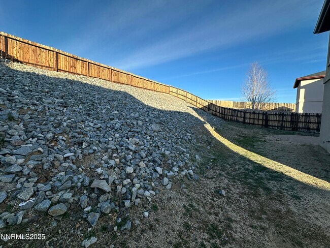 Building Photo - 387 Orrcrest Dr