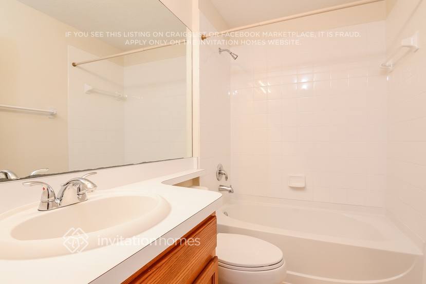 Building Photo - 507 Somerstone Dr