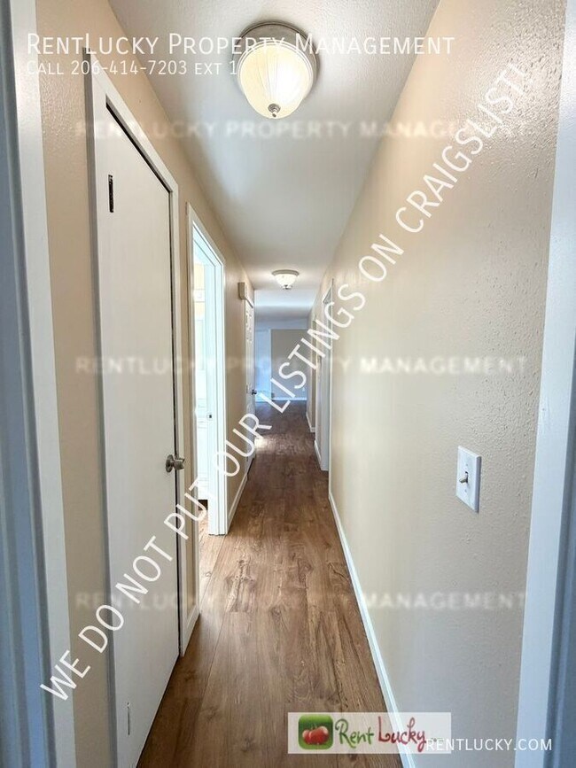 Building Photo - 2516 S 284th St