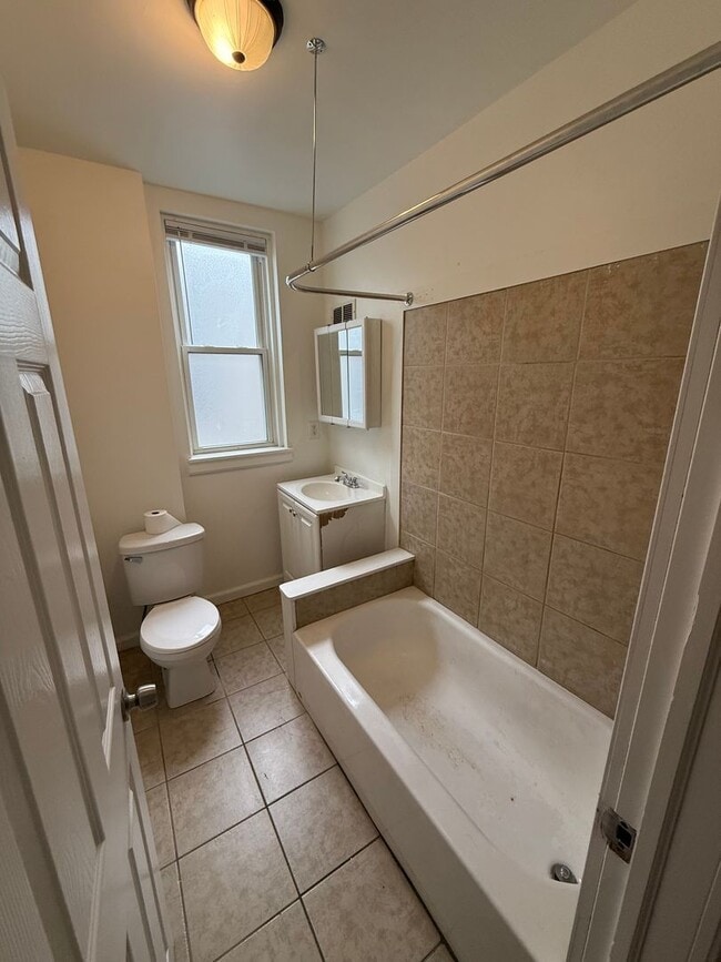 Building Photo - Reasonably priced three bedroom in West Ph...