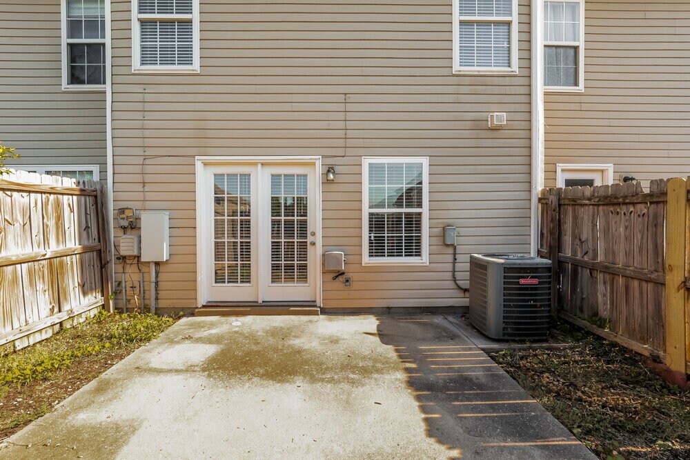Building Photo - 606 Nixon Way