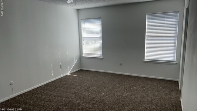 Building Photo - 905 Rose St