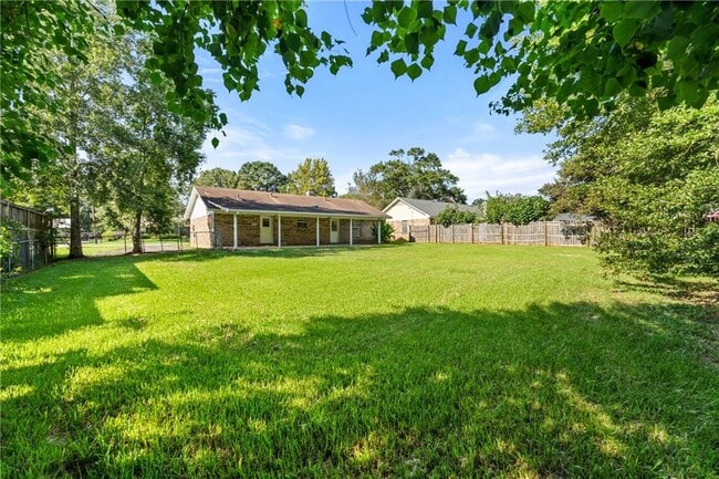 Building Photo - 9491 Burnt Pine Dr