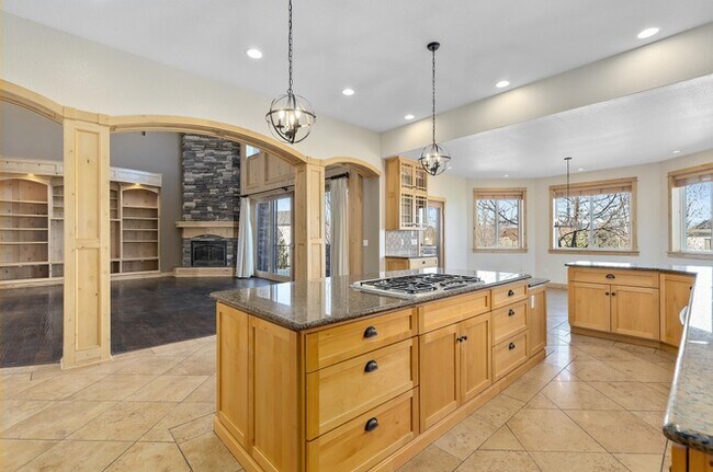 Building Photo - 348 Meadow View Pky
