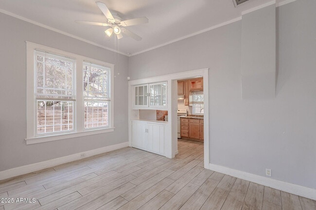 Building Photo - 711 E McKinley St