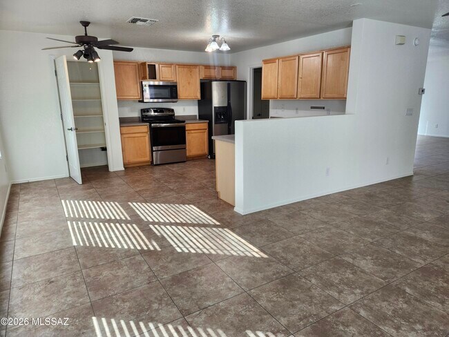 Building Photo - 13697 E Oxmoor Valley Dr