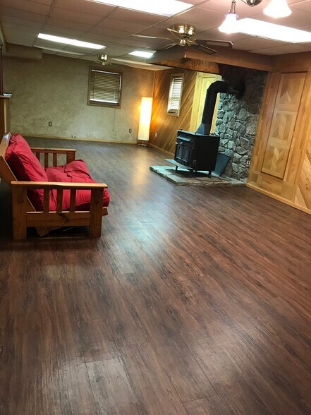 large rec room in basement - 9044 Rhode Island Ave