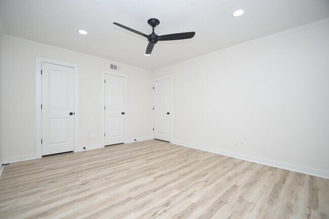 Building Photo - 800 Post Oak Blvd