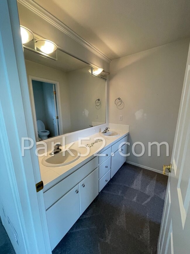 Building Photo - Browns Point Tacoma 3 Bedroom Single Famil...
