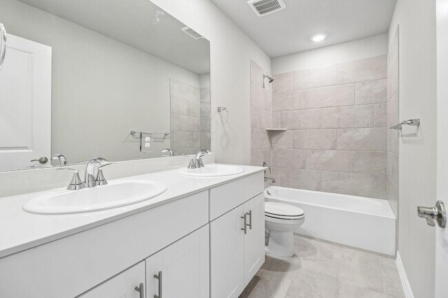 Building Photo - 6206 Castamere Dr