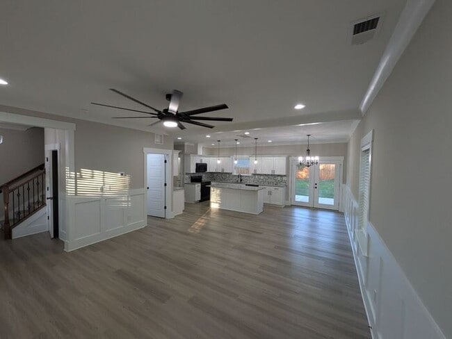 Building Photo - Stunning 3BD/2.5BA Home in Charlotte!