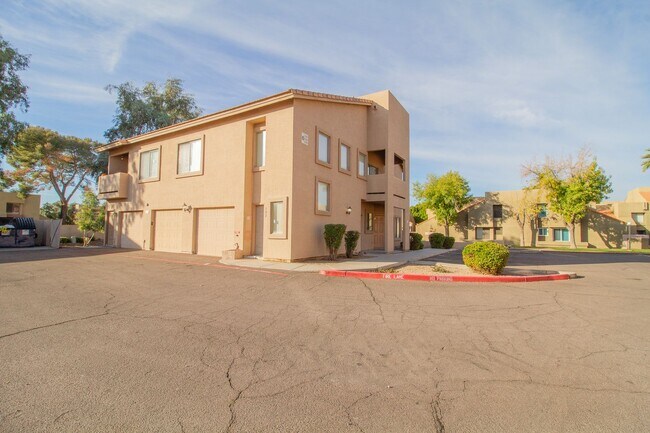 Building Photo - Beautiful, freshly upgraded 2 bedroom/ 2 bathroom condo in Mesa!
