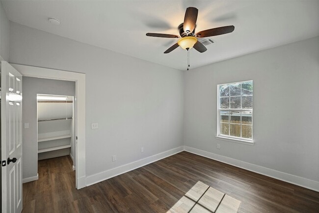 Building Photo - 17507 Wild Oak Dr