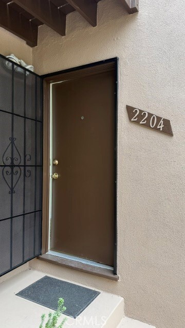 Building Photo - 2202 Fair Oak View Ter