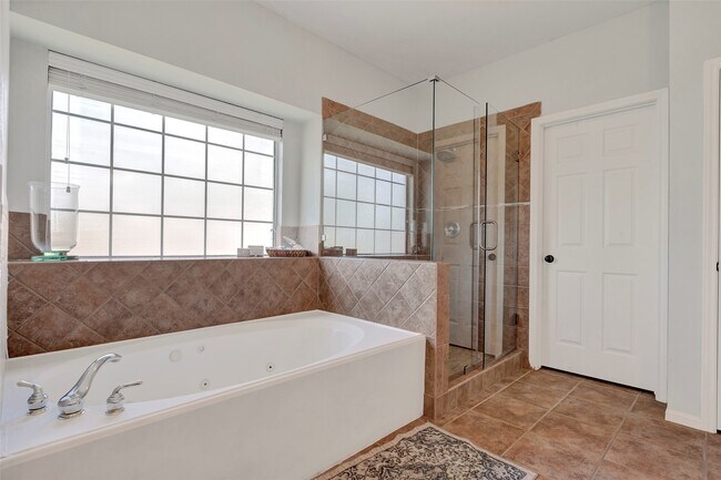 Building Photo - 6919 S Gold River Cir