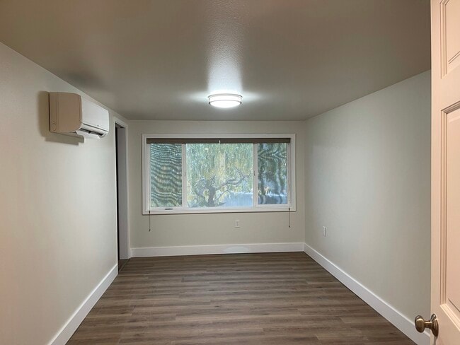 Building Photo - 1983 Summit Blvd