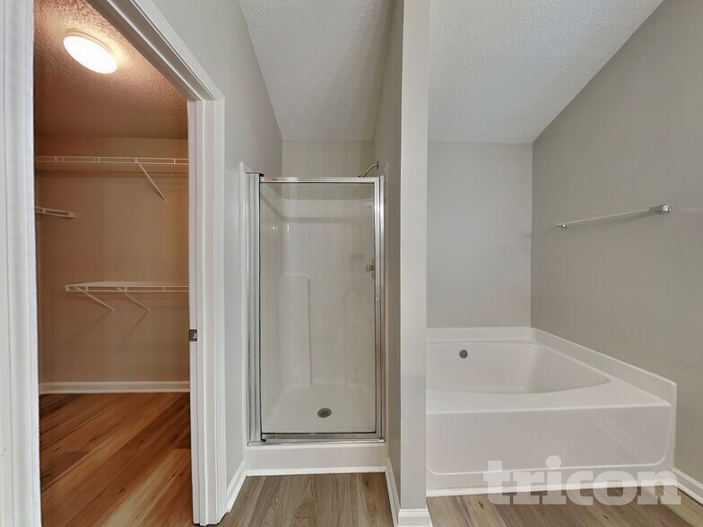 Building Photo - 5769 Village Loop