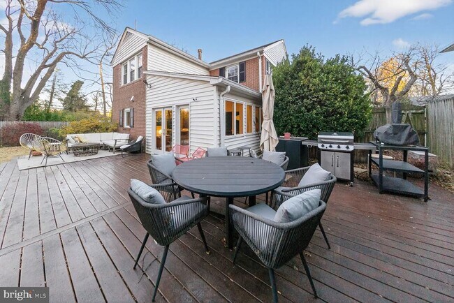 Building Photo - 5601 Beam Ct