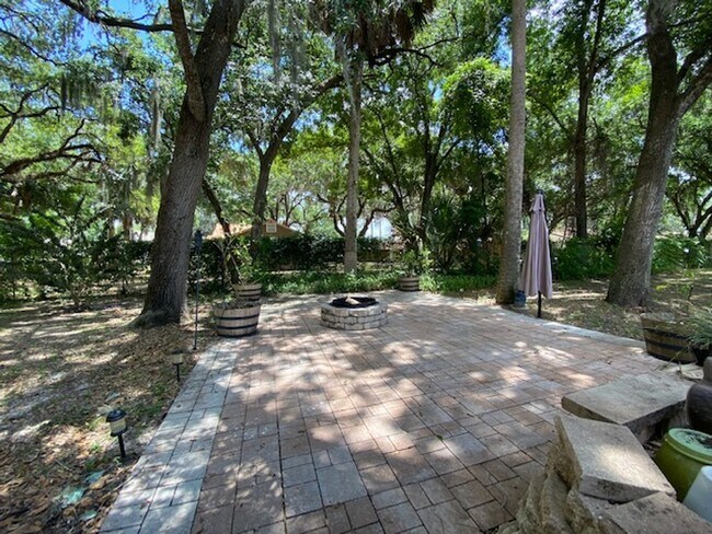 Building Photo - The Oaks of Leesburg - Ask about a Move In Special