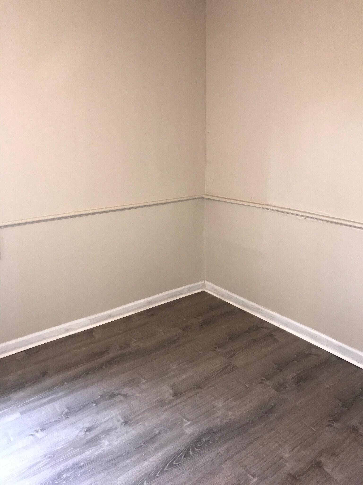 Building Photo - 1528 Wilson Ave