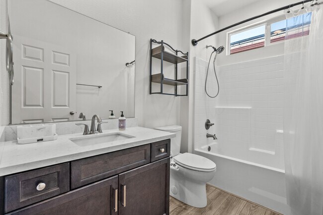 Building Photo - 14610 Isla Vista Dr