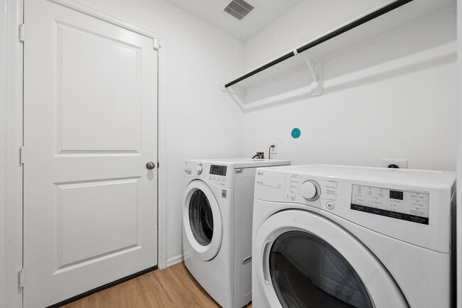 Building Photo - 18950 Panzini Dr