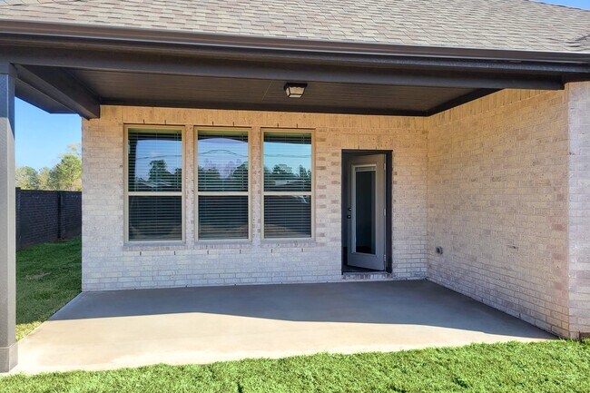 Building Photo - 25737 Damask Dr