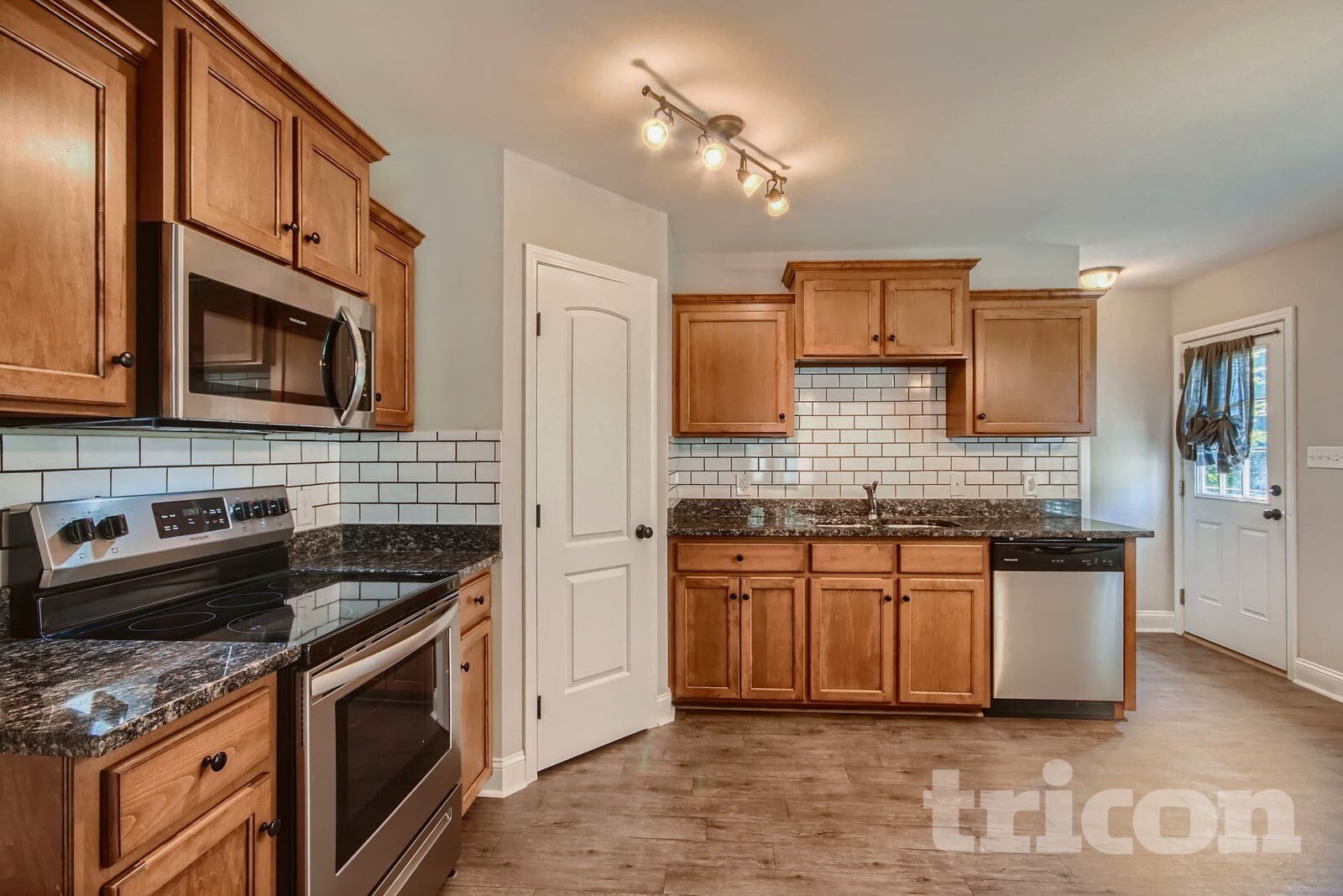 Building Photo - 340 Belvedere Dr NW