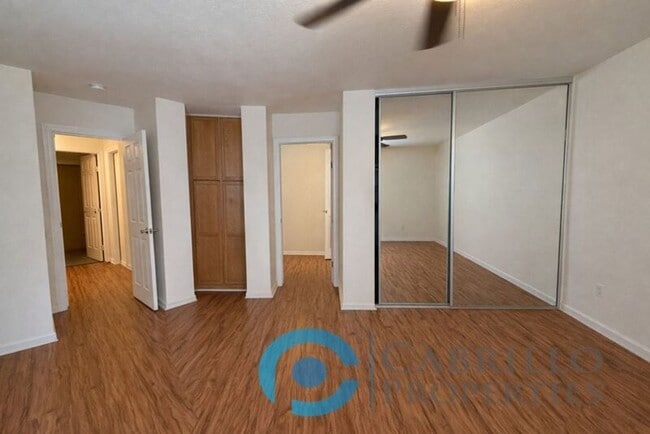 Building Photo - 3030 Suncrest Dr