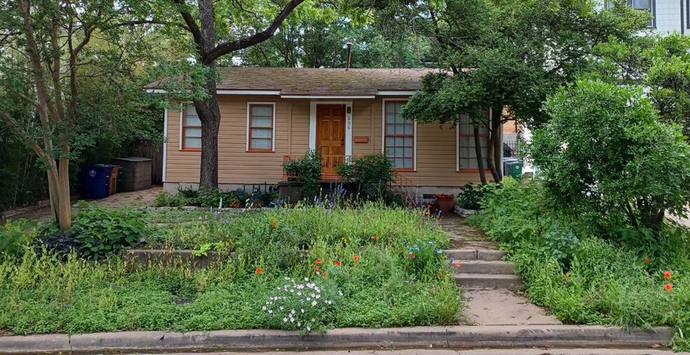 Primary Photo - 608 Pressler St