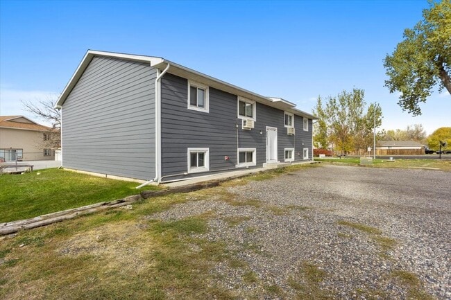 Building Photo - 340 Bench Blvd