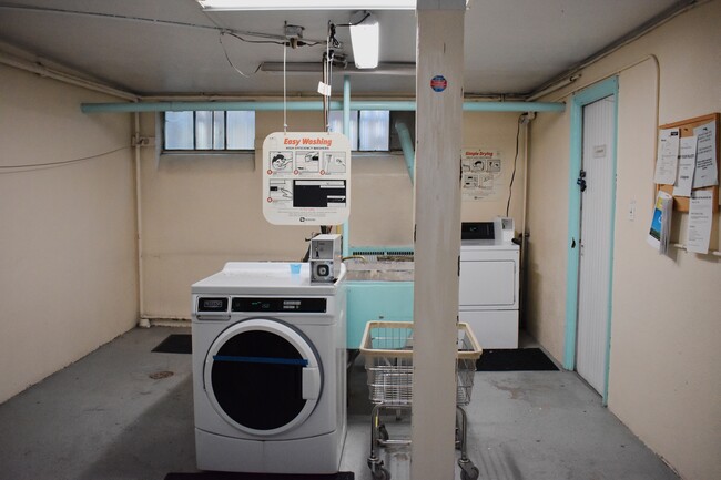 Community Laundry Room - 485 S Logan St