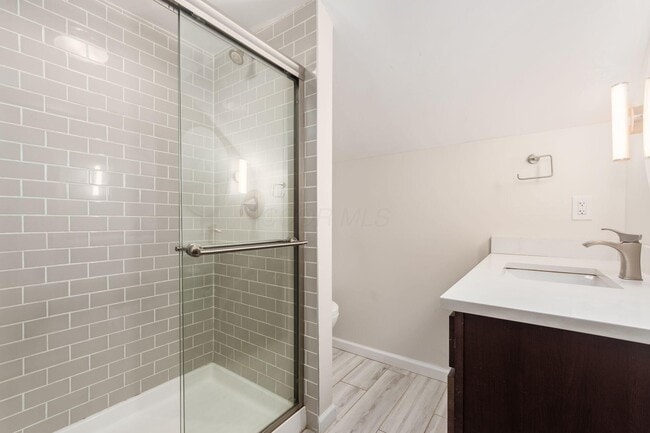 Building Photo - 336 E Weisheimer Rd