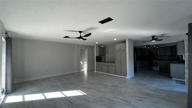 Building Photo - 1606 NW 22nd St