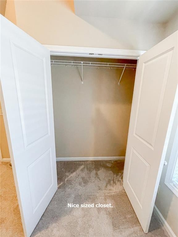 Building Photo - 328 Privet Cir