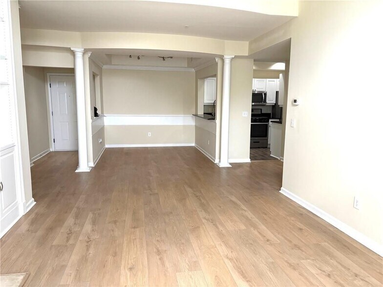 Building Photo - 3636 Habersham Rd NW