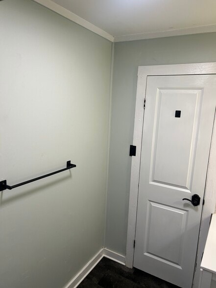 Building Photo - 1339 Jackson Ln