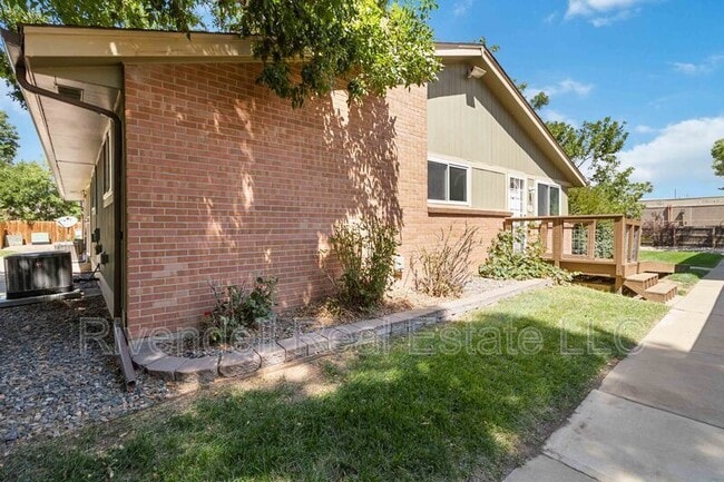 Building Photo - 1155 S Fairplay Cir