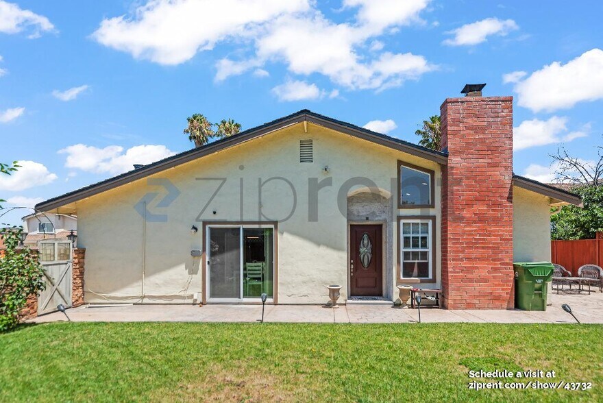 Building Photo - 5947 Southmont Ct