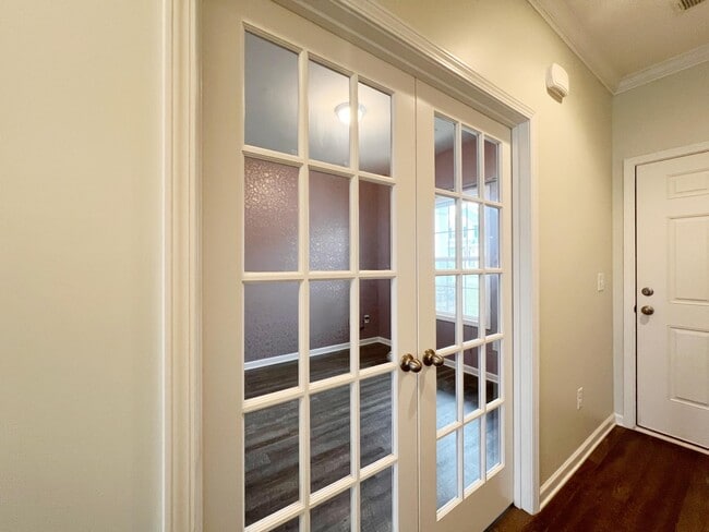 Building Photo - 720 Stilmore Dr