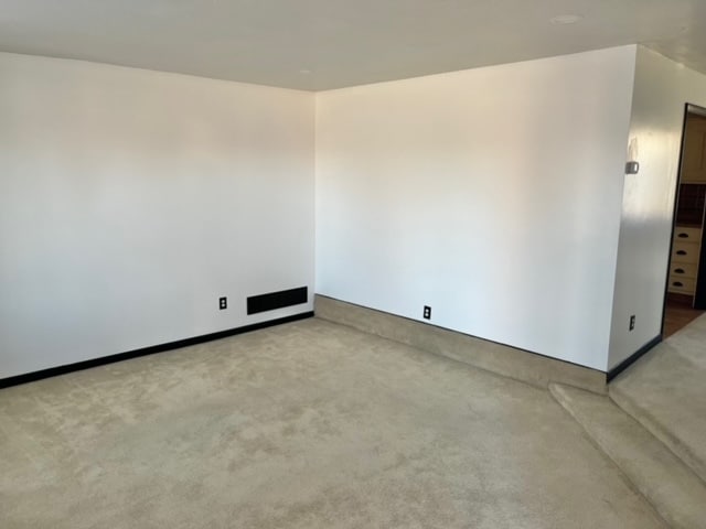 Building Photo - 658 E 250 N