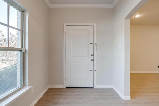 Building Photo - New Townhome Just Steps Away from Fort Worth's Cultural District